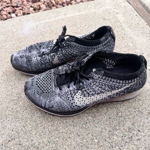 Nike Women's Black and Gray Knit Sneakers